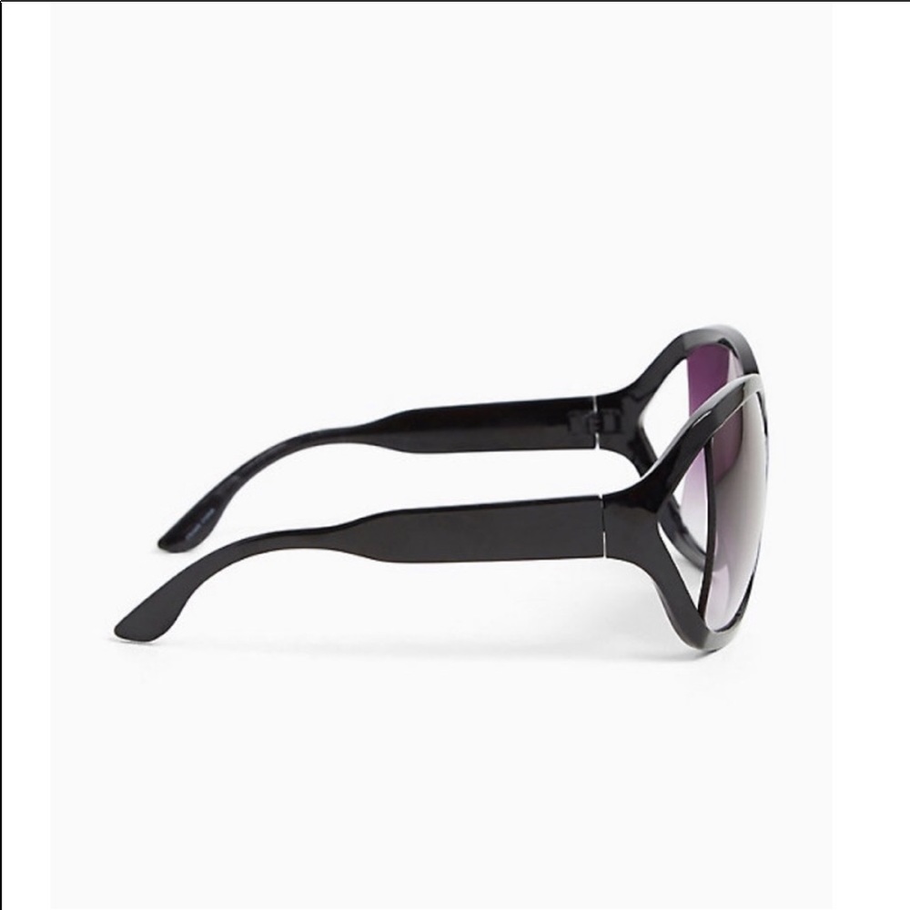 Torrid classic black infinity sunglasses - Picture 3 of 3